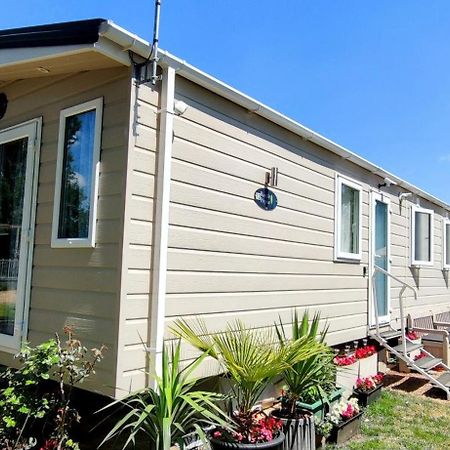 Billing Aquadrome Northampton, Royale Poplar Km12 Apartman Kültér fotó