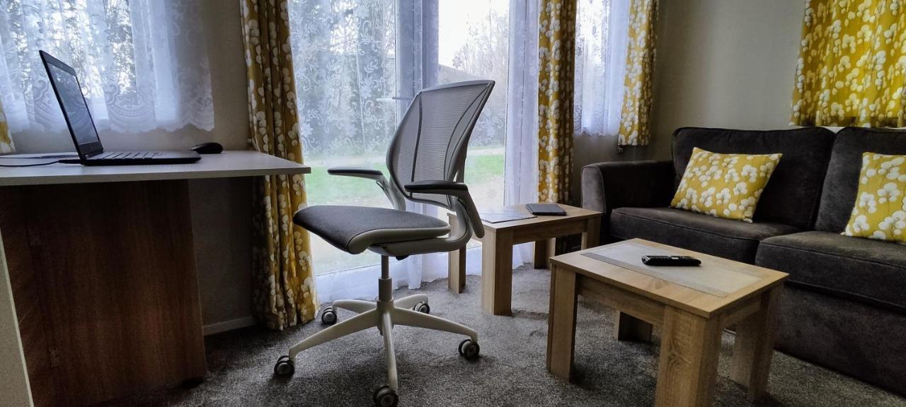 Billing Aquadrome Northampton, Royale Poplar Km12 Apartman Kültér fotó